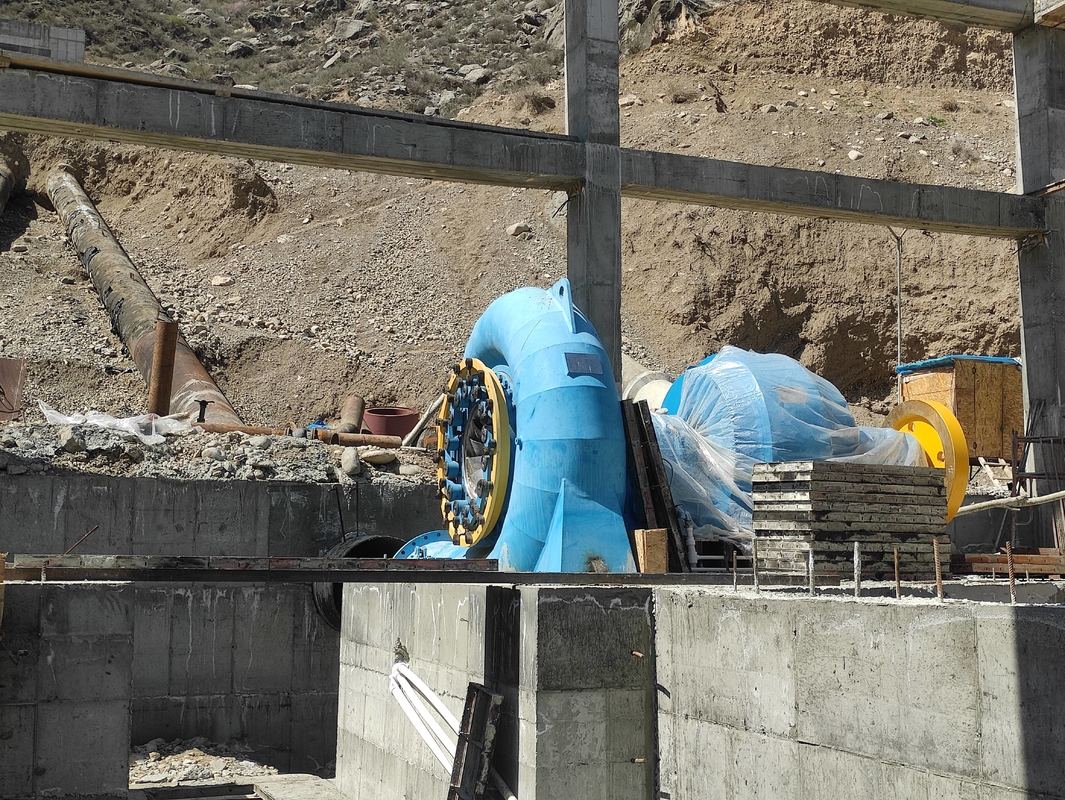 Efficiency Water Head 5m-500m Hydro Turbine Generator Customized Model 450-1000rpm 200kw-20mw
