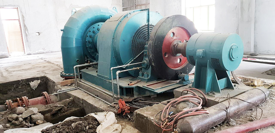 Automatic Control 50Hz/60Hz Francis Turbine Generator 300KW-20MW Power 400V-10kV Voltage
