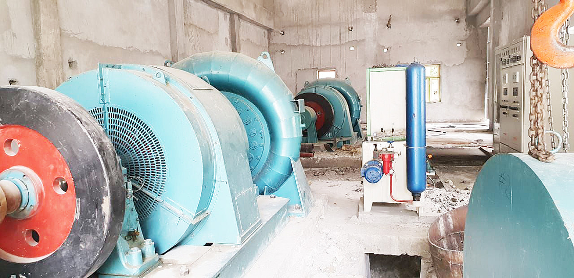 Automatic Control 50Hz/60Hz Francis Turbine Generator 300KW-20MW Power 400V-10kV Voltage