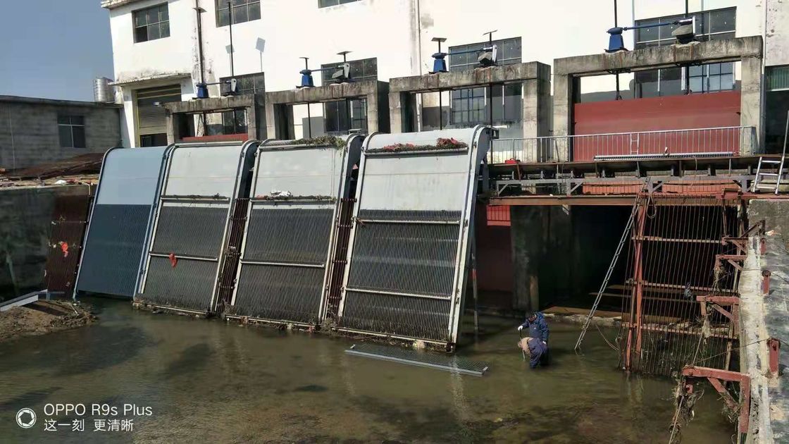 Industrial Trash Rack Cleaning Machine with Automatic or Manual Control Customizable Dimensions for Eco-friendly Operation