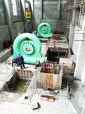 Power Vertical Water Turbine Generator 200KW-20MW Automatic Control Customized Color